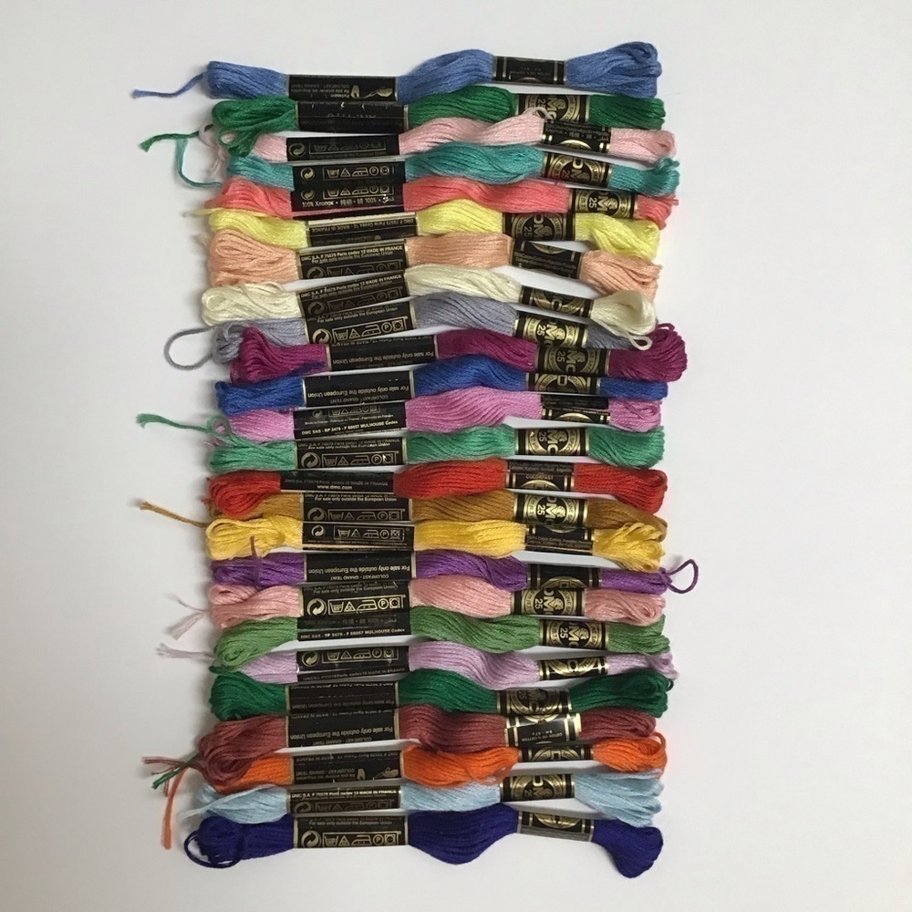 Paris France DMC Embroidery Floss 25 MIXED LOT 6-Ply 100% Cotton Pull Skeins - Picture 3 of 10